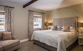 The Lake Isle Restaurant With Rooms